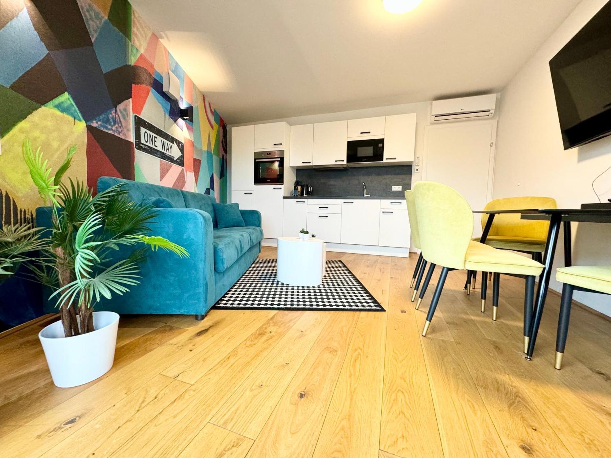 Kreative Wohnung Mit Balkon Vienna Exterior photo